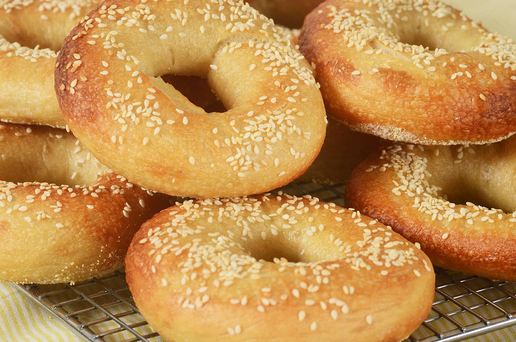 ARE BAGELS VEGAN